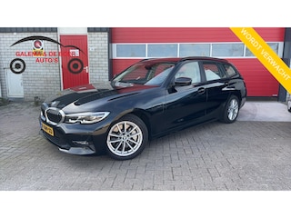 BMW 3-serie Touring 330e Business Edition Plus SPORTSTOELEN / FULL LED / SOH 89% / CARPLAY / DAB+ / CREME LEDER / STOELVERW / ELEK KOFFERKLEP / NL-AUTO