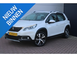 Peugeot 2008 1.2 PureTech Allure TREKHAAK - NAVIGATIE