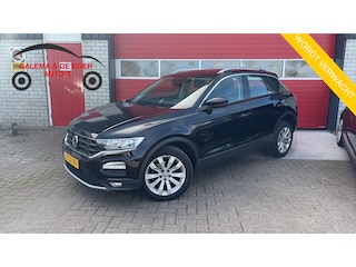Volkswagen T-Roc 1.0 TSI Style Business CARPLAY / NAVI / AIRCO / ACC / PDC / BLUETOOTH / CRUISE / NL-AUTO