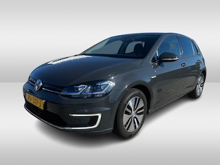 Volkswagen Golf / Camera / Keyless / CarPlay / Warmtepomp / 16'' / Parkeerhulp / Stoelverwarming / DAB / ACC