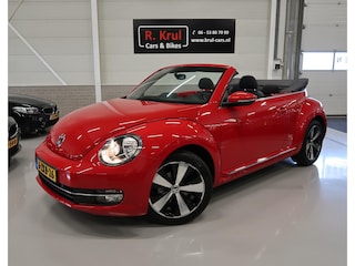 Volkswagen Beetle Cabriolet 1.2 TSI Design BMT Airco-ecc Fender Extra meters NL-auto Navigatie PDC NAP Elektrische kap 18 inch Twister velgen Nieuwe remmen achter boekjes aanwezig