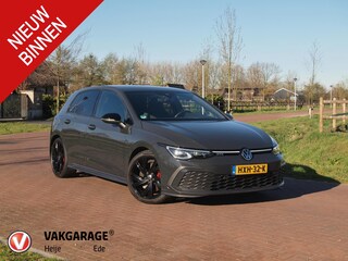 Volkswagen Golf 1.4 eHybrid GTE | Fabrieksgarantie 06-2027 | Sfeerverlichting | Black Style Pakket | Apple Carplay | ACC |