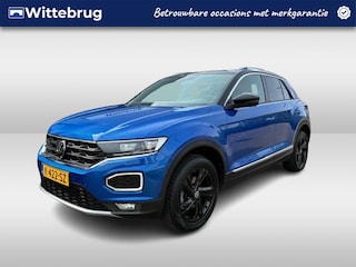 Volkswagen T-Roc 1.5 TSI 150pk DSG Sport / Virtual Cockpit / LED / Navigatie / Camera / Afneembare Trekhaak / 17" LMV
