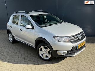 Dacia Sandero 0.9 TCe Easy-R Stepway Lauréate/Navi/bluetooth/Airco/cruise/park sensoren
