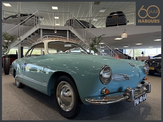 Volkswagen Karmann Ghia Topstaat, Pacific Blue, Body off gerestaureerd