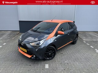 Toyota Aygo 1.0 VVT-i x-JBL | Org NL en 1e Eigenaar | Trekhaak |