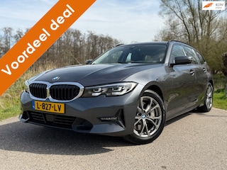 BMW 3-serie Touring 330i High Executive / Automaat / Stoelverwarming / Navigatie / Half Leder / Goed onderhouden /