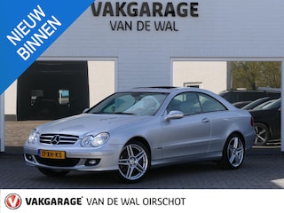 Mercedes-Benz CLK Coupé 350 Avantgarde | Origineel Nederlands | Schuif-/Kanteldak | Harman/Kardon | Achteruitrijcamera | Trekhaak | Alcantara hemel | Luxe lederen zetels | Stoelverwarming