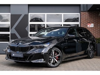 BMW 550e xDrive Touring M Sport Pro | Panorama | Harman/Kardon | Driving Ass. Plus | Trekhaak | Adaptief onderstel Pro | 20' Inch |