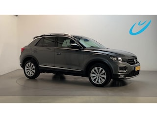 Volkswagen T-Roc 1.5 TSI 150pk DSG Sport LED Camera Stoelverwarming Navigatie