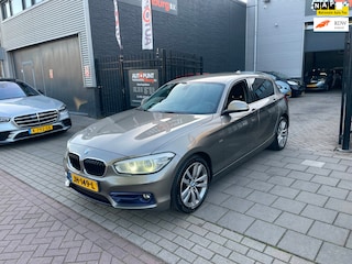 BMW 118i Centennial High Executive 1e Eig! Trekhaak Airco NAP APK