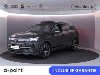 Volkswagen Tiguan 1.5 eHybrid Elegance 204 pk Automaat (DSG) | SOH 100% | Verlengde garantie | Navigatie | Panoramadak | Trekhaak (wegklapbaar) | Parkeersensoren (Park assist) | Rondomzicht camera | Stoelverwarming v/a |
