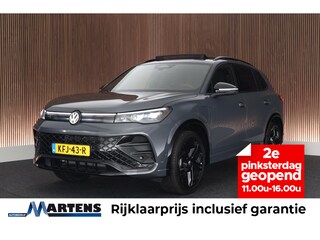 Volkswagen Tiguan 1.5 272pk eHybrid R-Line Edition Black Style Trekhaak 360Camera Keyless Massage Virtual Cockpit Panoramadak Navigatie