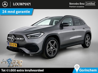 Mercedes-Benz GLA 250 e AMG Plug-In Hybride AMG Line | Night Pakket | Trekhaak | Sfeerverlichting | MultiBeam Ledkoplampen | Lederen bekleding. Inclusief 24 maanden MB Certified garantie voor Europa.