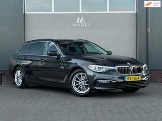 BMW 5-serie Touring 520d/190pk Executive|2017|Stoelverw.|Trekhaak|Elektr koffer|Navi|17" LMV