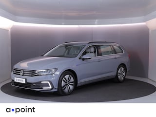 Volkswagen Passat Variant 1.4 TSI PHEV GTE Business 218 pk Automaat (DSG) | SOH 91% | Navigatie | Trekhaak (wegklapbaar) | Parkeersensoren | Achteruitrijcamera | Stoelverwarming v/a |