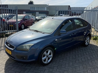 Ford Focus 1.6-16V Futura 5 deurs! Airco l Cruise l LM velgen l MTF-stuur! Nette goed onderhouden inruil koopje!