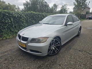 BMW 330i High Executive