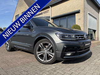 Volkswagen Tiguan 1.5 TSI R-Line Automaat Trekhaak / Leder / Panoramadak