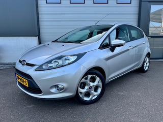 Ford Fiesta 1.4 Titanium / Automaat / Airco