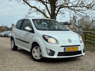 Renault Twingo 1.2-16V Dynamique | Automaat + '' 58.000 KM '' + 2de Eigenaar Nu € 4.975,-!!!