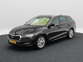 Skoda Octavia Combi 1.5 e-TSi 150 Pk Automaat Business Edition Plus | Camera | Stoelverwarming | Cruise Control | Elektrische Stoelen | CarPlay | Navigatie | 17 Inch | 76.513 Km !!