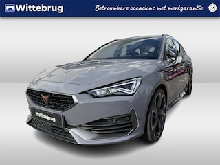 Cupra Leon 1.4 e-Hybrid 245pk Performance DSG Automaat Panoramadak / 19"LM velgen / Apple CarPlay / Achteruitrijcamera / Navigatie