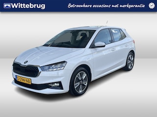Skoda Fabia 1.0 TSI Ambition / Navigatie / Carplay / Parkeersensoren / Slechts 1838km!