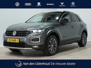 Volkswagen T-Roc 1.5 150pk TSI Style Business Navigatie 299