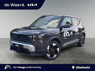 Kia EV2 Plus Advanced 42.2kWh 147pk | 5-ZITS | SCHUIF/KANTELDAK | ELEKTR. VERST. BESTUURDERSSTOEL | HARMON KARDON AUDIO | 18'' LM-VELGEN | LED | EXTRA GETINTE RAMEN | STOEL- + STUURWIELVERW. |