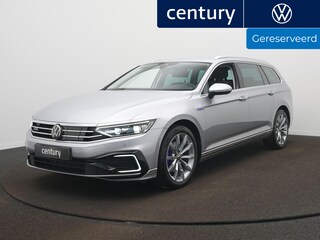 Volkswagen Passat Variant 1.4 TSI PHEV GTE Business Automaat - LED - PDC - Navigatie - 360 Camera - Stoelverwarming - ACC