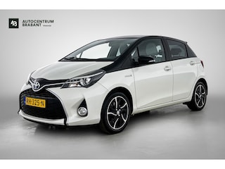 Toyota Yaris 1.5 Hybrid Dynamic Bi-Tone(Goed OnderH, Camera, StoelV, Cruise Con, Climate Con, Etc)