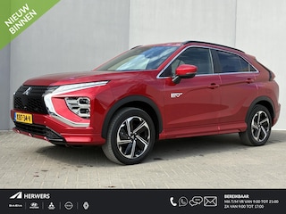 Mitsubishi Eclipse Cross 2.4 PHEV Executive Automaat / Fabrieksgarantie 8 Jaar / Afneembare trekhaak (1.500KG) / Dealer Onderhouden / Stoel-/Stuur-/Achterbankverwarming / Navigatie / Apple Carplay/Android Auto / Achteruit-/360 Camera /