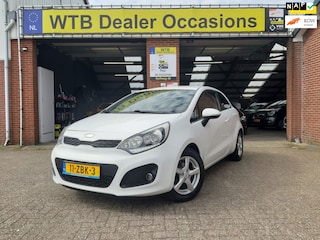 Kia Rio 1.2 CVVT Super Pack, Dealer onderhouden, zeer rijk uitgeruste uitvoering, parkeer sensoren, bluetooth, cruise control