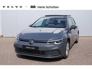 Volkswagen Golf 1.0 eTSI Life Business Panorama dak| Parkeer Camera Achter| Extra getint glas achter| Stoelverwarming voor
