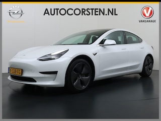 Tesla Model 3 SR+ 325PK LFP-Accu SOH 91% Trekhaak AutoPilot Leer Pano-Dak Adaptive Cruise Lmv 18" Camera's Elektr.-Stuur+Stoelen+Spiegels+Geheugen+Easy-Entry+Verwarmde stoelen Park assistent Pdc WIFI Ecc Lane-Assist Speed-Assist Ecc Navi Led DAB Voorverwarmen interieur via App Keyless One-Pedal-Drive 1.000KG Trekgewicht Origineel Nederlandse Auto LFP accu dus 100% opladen!