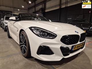 BMW Z4 Roadster SDrive20i High Executive - M-Sport - Leder - Sportuitlaat - Harman Kardon - Stoel en Stuurverwarming
