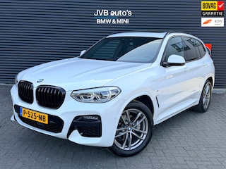 BMW X3 XDrive20i M-sport, panoramadak, trekhaak, HUD