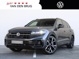 Volkswagen Touareg R Edition 3.0 eHybrid 462 PK | Navigatie | Servosluiting | Trekhaak | 22" inch velgen | Lederen bekleding |