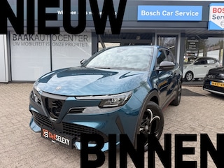 Alfa Romeo Junior 1.2 T Hybrid Speciale | 360 | 18" | Navi