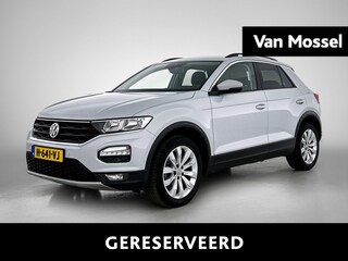 Volkswagen T-Roc 1.5 TSI Style | 150 PK | Automaat | Parkeersensoren | Trekhaak | Climatronic (Automatische Airco) | Stoelverwarming | Carplay / Android Auto
