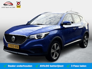 MG ZS EV Luxury 45 kWh SoH 93,6% / Panoramadak / Stoelverwarming / Adaptive Cruise / 3 Fase / Camera / 1e Eigenaar / Dealeronderhouden /