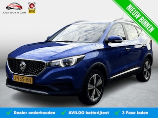 MG ZS EV Luxury 45 kWh SoH 93,6% / Panoramadak / Stoelverwarming / Adaptive Cruise / 3 Fase / Camera / 1e Eigenaar / Dealeronderhouden /