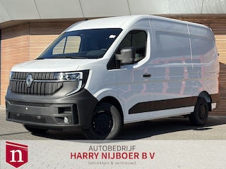 Renault Master T35 2.0 dCi 170 L2H2 Extra Trekhaak / Betimmering / Navi / Camera