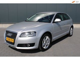 Audi A3 1.4 TFSI Attraction Carplay, Navigatie, Cruise controle Trekhaak