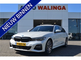BMW 3-serie Touring 320e M Pakket | SOH 92%| Panoramadak | Leer | Adaptieve Cruise | 360 Camera | Nl Auto!