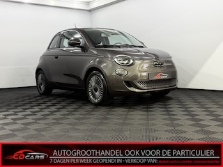 Fiat 500 RED 24 kWh Clima, Parkeersensoren, Winterpakket, Keyless start, Cruise control, Lichtmetalen velgen