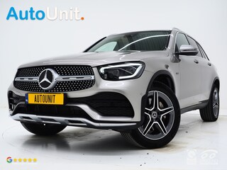 Mercedes-Benz GLC 300e 4MATIC AMG | Panoramadak | Sfeerlicht | Camera | Sportstuur | Virtual | Stoelverwarming | Carplay