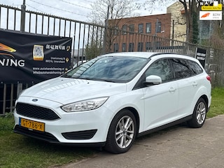 Ford Focus Wagon 1.0 Trend Edition|CAMERA|STUURVERW|PSENSOR|NAVI|STOELVERW|AIRCO