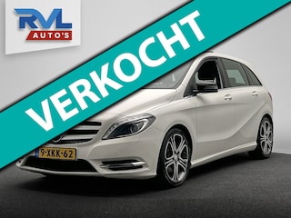 Mercedes-Benz B-klasse 180 Ambition Comfort | Automaat | Origineel Nederlands | Trekhaak | Panorama dak | Navigatie | Airco